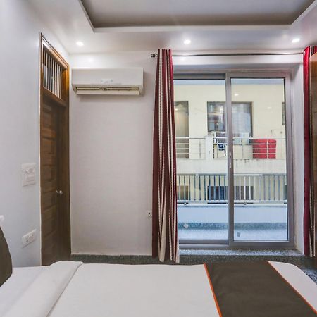Collection O Sagar Inn Гургаон Экстерьер фото
