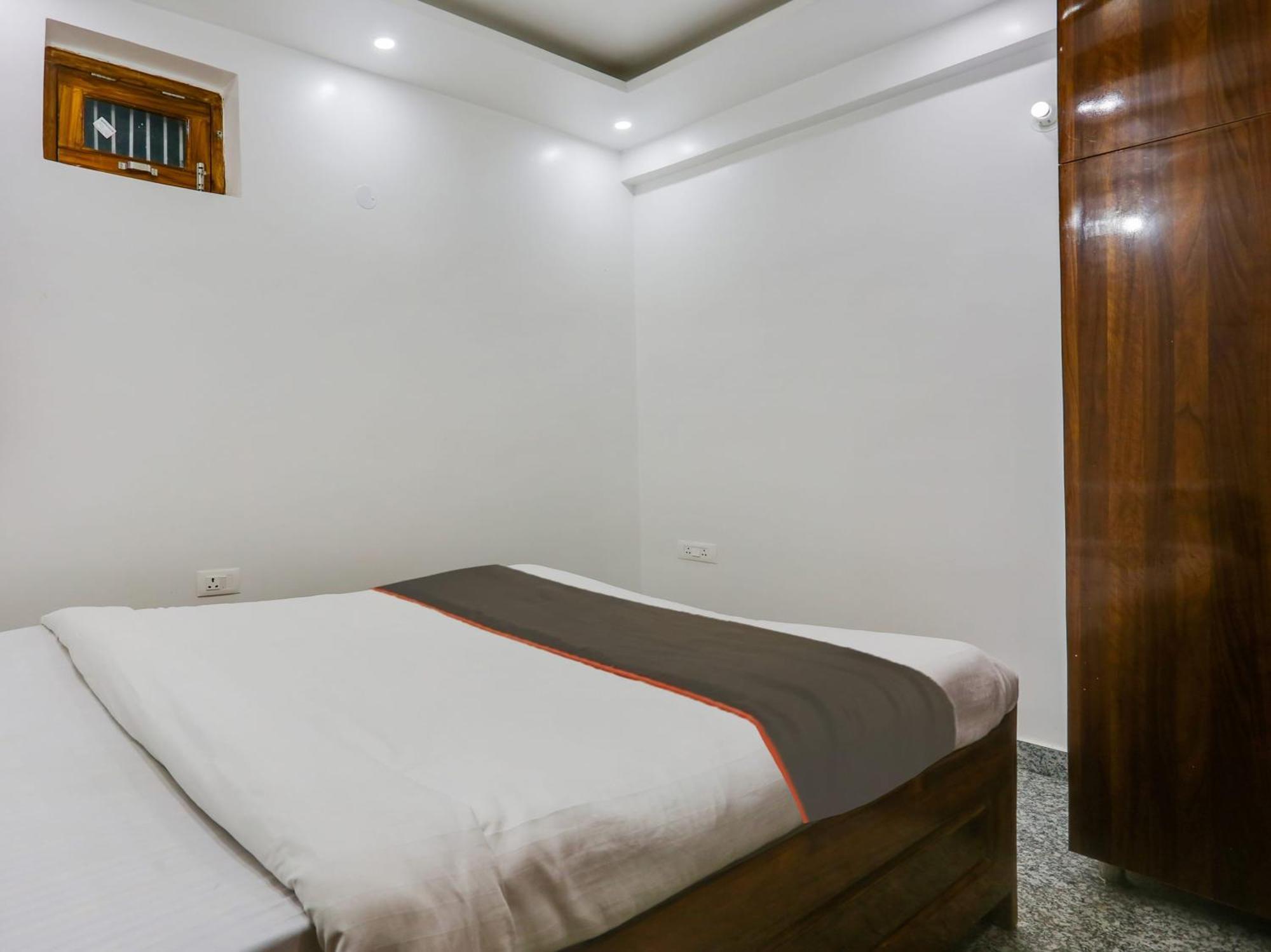 Collection O Sagar Inn Гургаон Экстерьер фото